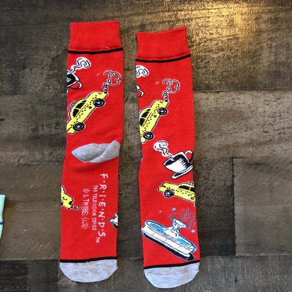 6 Pairs F.R.I.E.N.D.S. Socks - Picture 3 of 7